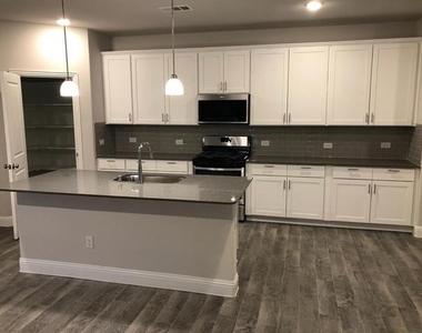 3420 Wheat Straw Way - Photo Thumbnail 3