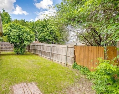 12217 Shadow Wood Trail - Photo Thumbnail 28