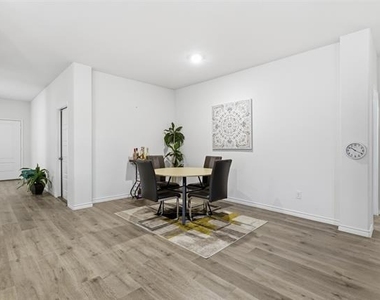 10116 Autumn Leaves Lane - Photo Thumbnail 6