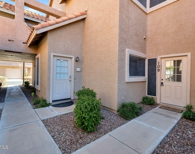 1633 E Lakeside Drive - Photo Thumbnail 2