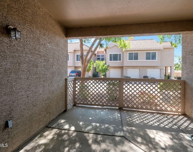 1633 E Lakeside Drive - Photo Thumbnail 15