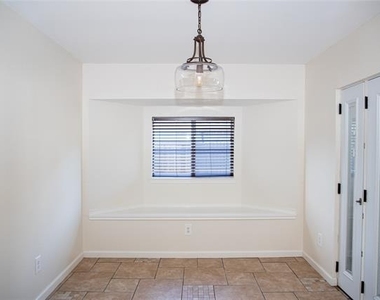 2201 Driskell Lane - Photo Thumbnail 9