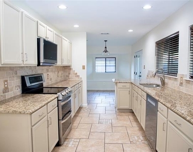 2201 Driskell Lane - Photo Thumbnail 6