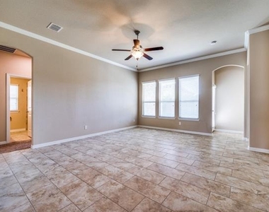 16708 Central Garden Lane - Photo Thumbnail 8