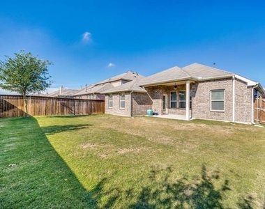 16708 Central Garden Lane - Photo Thumbnail 23