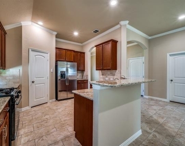 16708 Central Garden Lane - Photo Thumbnail 3