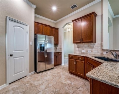16708 Central Garden Lane - Photo Thumbnail 2