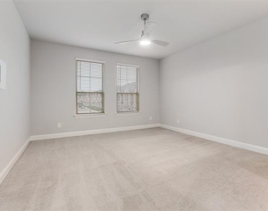 1888 Strand Street - Photo Thumbnail 15