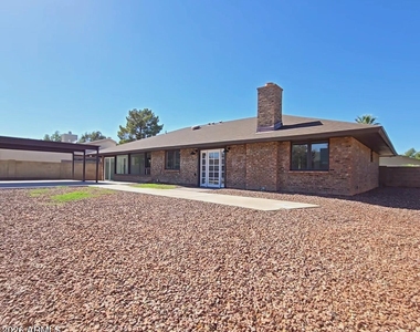 1731 E Redfield Road - Photo Thumbnail 22
