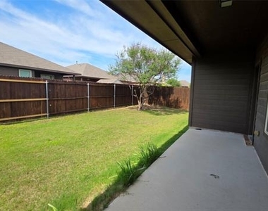 1912 Potrillo Lane - Photo Thumbnail 30