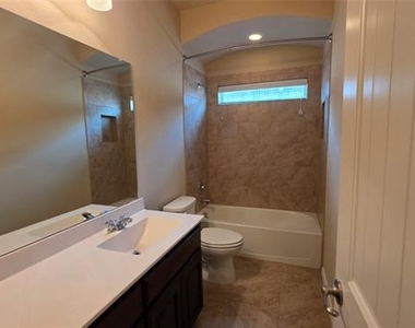 1912 Potrillo Lane - Photo Thumbnail 21