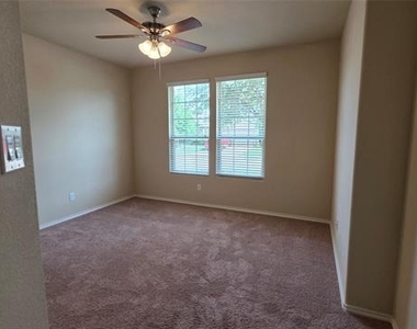 1912 Potrillo Lane - Photo Thumbnail 17