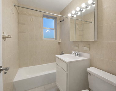 2610 Ocean Parkway - Photo Thumbnail 3