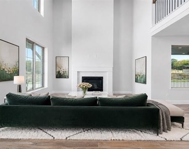 533 Banks Street - Photo Thumbnail 3
