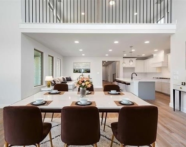 533 Banks Street - Photo Thumbnail 4