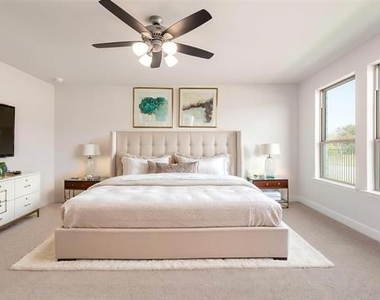 533 Banks Street - Photo Thumbnail 13