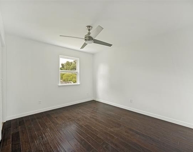 6004 Bent Creek Trail - Photo Thumbnail 20