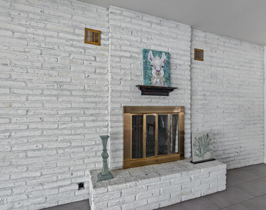 106 E Geneva Drive - Photo Thumbnail 11