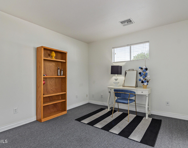 106 E Geneva Drive - Photo Thumbnail 22
