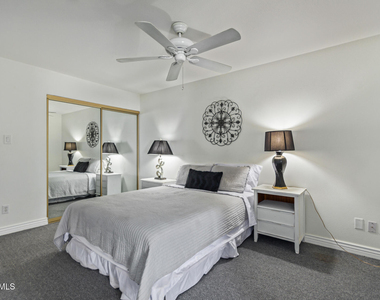 106 E Geneva Drive - Photo Thumbnail 21
