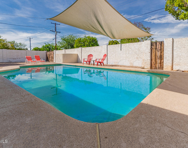 106 E Geneva Drive - Photo Thumbnail 31
