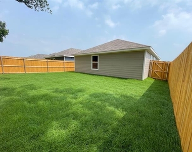 214 Harvest Street - Photo Thumbnail 18