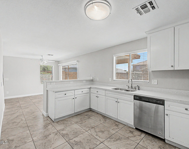 6319 W Williams Street - Photo Thumbnail 10