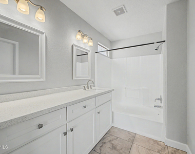 6319 W Williams Street - Photo Thumbnail 16
