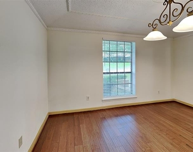 205 Woodpark Lane - Photo Thumbnail 9