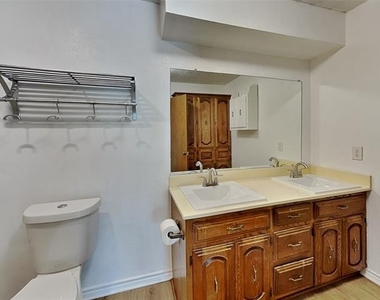 205 Woodpark Lane - Photo Thumbnail 17