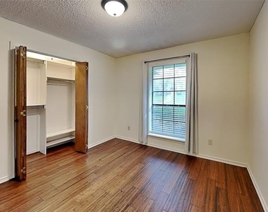 205 Woodpark Lane - Photo Thumbnail 16