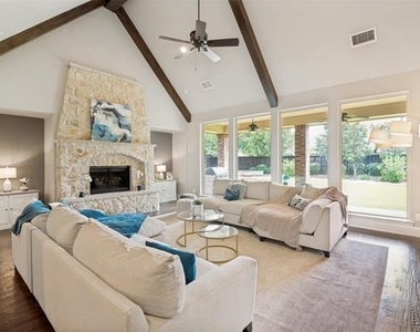 3011 Haywick - Photo Thumbnail 8