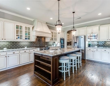 3011 Haywick - Photo Thumbnail 11