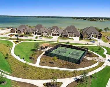 3011 Haywick - Photo Thumbnail 37