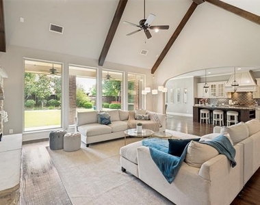 3011 Haywick - Photo Thumbnail 9