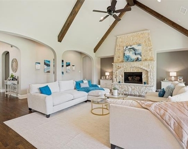 3011 Haywick - Photo Thumbnail 7