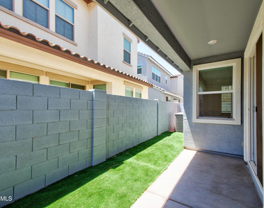 9902 E Tamery Avenue - Photo Thumbnail 16
