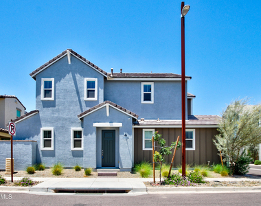 9902 E Tamery Avenue - Photo Thumbnail 1
