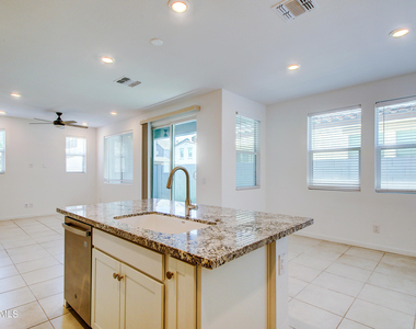 9902 E Tamery Avenue - Photo Thumbnail 10