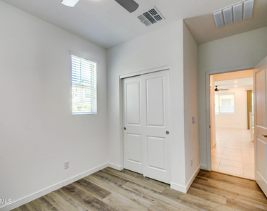 9902 E Tamery Avenue - Photo Thumbnail 14