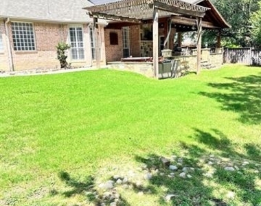 801 Heatherglen Court - Photo Thumbnail 23