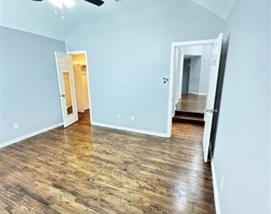 801 Heatherglen Court - Photo Thumbnail 28