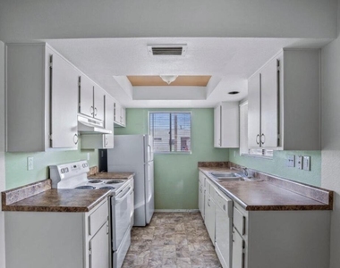 645 W Rio Salado Parkway - Photo Thumbnail 8