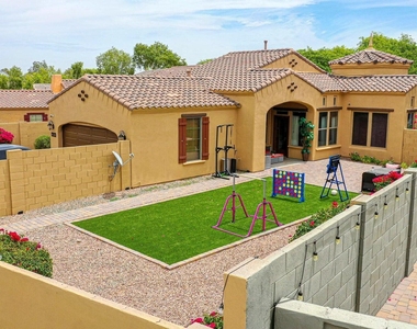 3950 N Edith Way - Photo Thumbnail 30