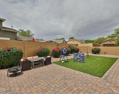 3950 N Edith Way - Photo Thumbnail 24
