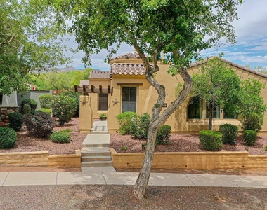 3950 N Edith Way - Photo Thumbnail 2