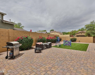 3950 N Edith Way - Photo Thumbnail 25