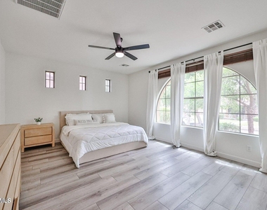 3950 N Edith Way - Photo Thumbnail 20