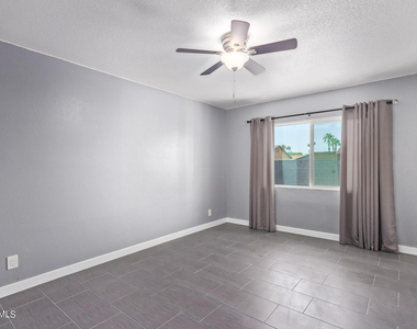 3210 N Jay Street - Photo Thumbnail 20
