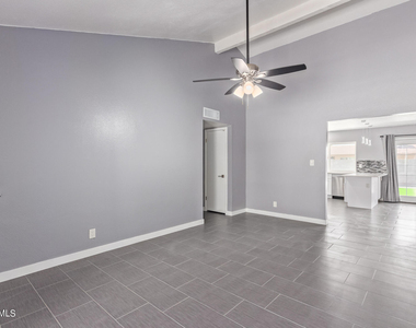 3210 N Jay Street - Photo Thumbnail 4